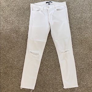 White skinny jeans